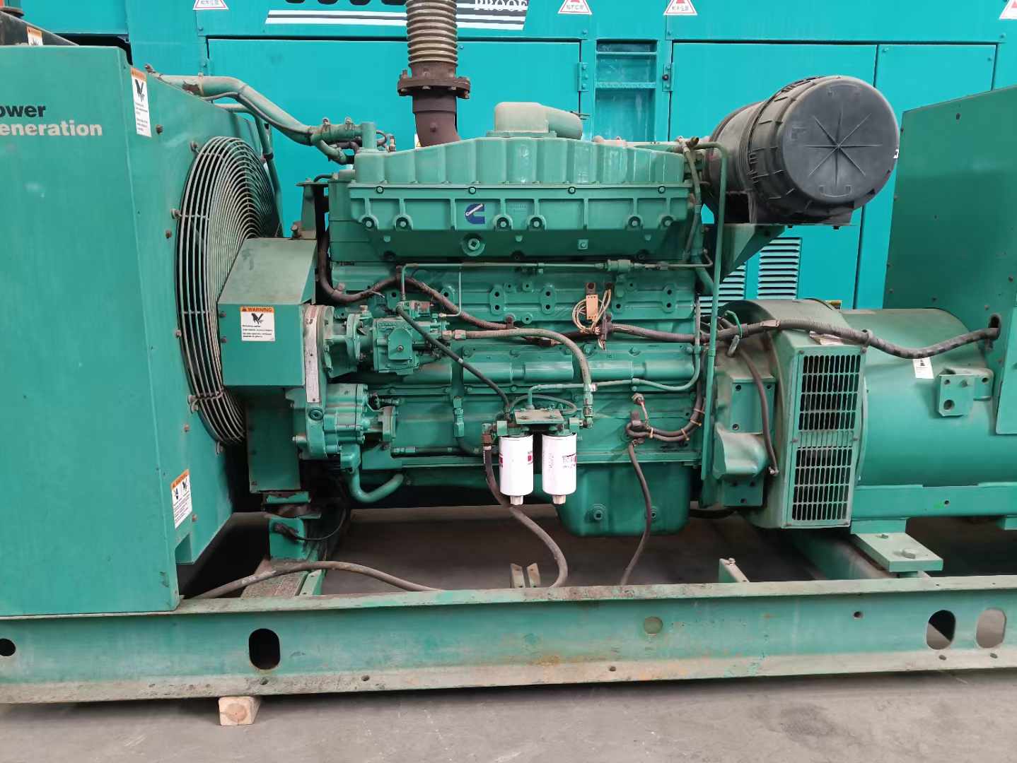 磐安过载会对 600kW 柴油发电机组造成哪些损害？